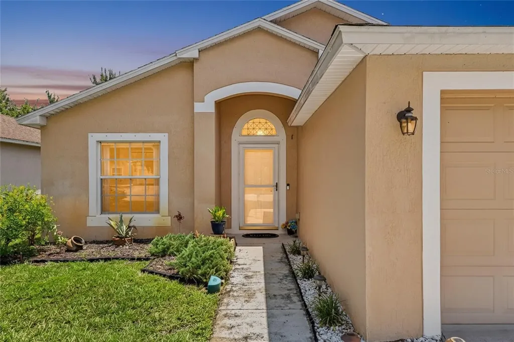 342 Dahoon Holly Drive Daytona Beach FL 32117
