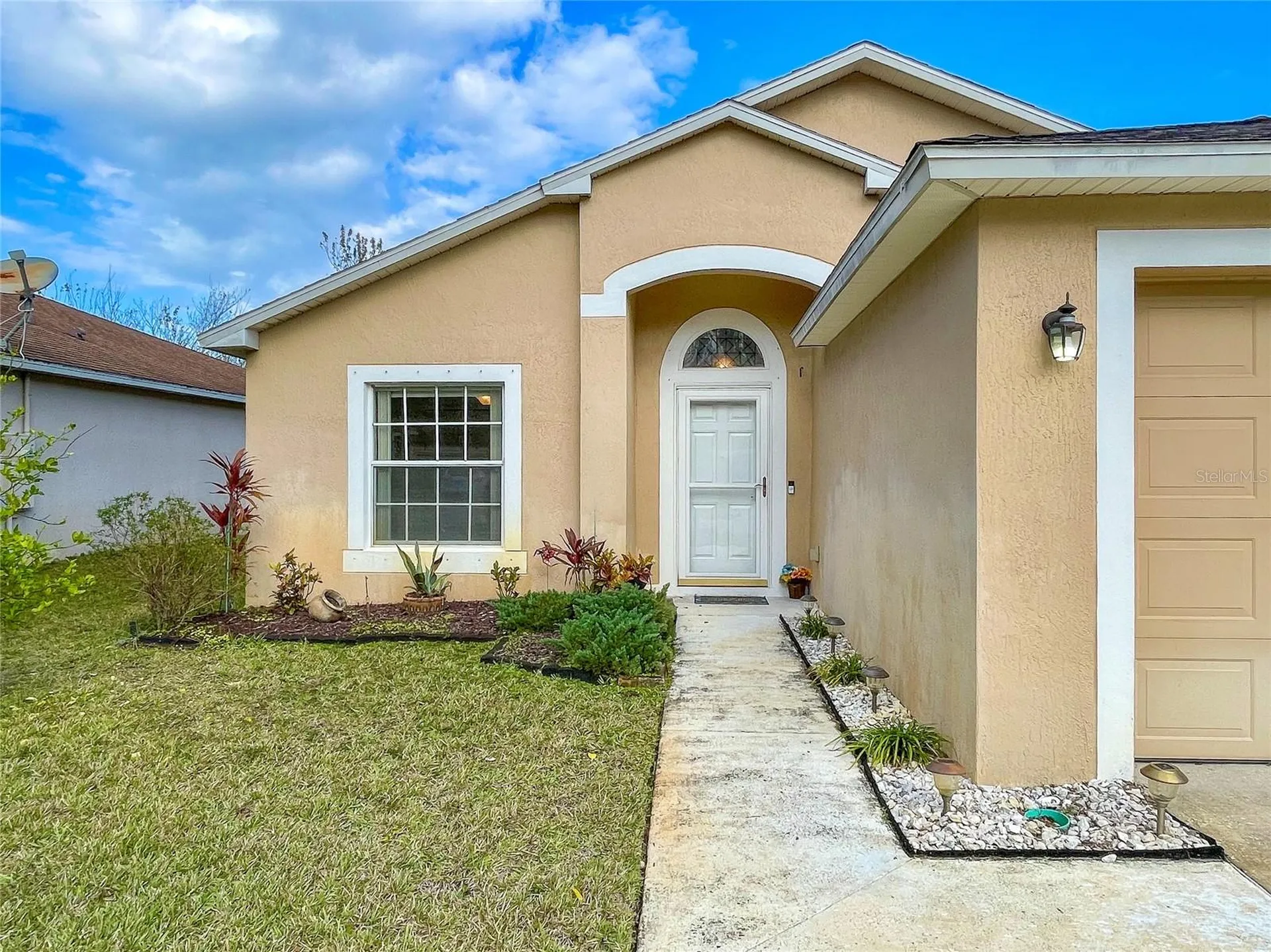 342 Dahoon Holly Drive Daytona Beach FL 32117