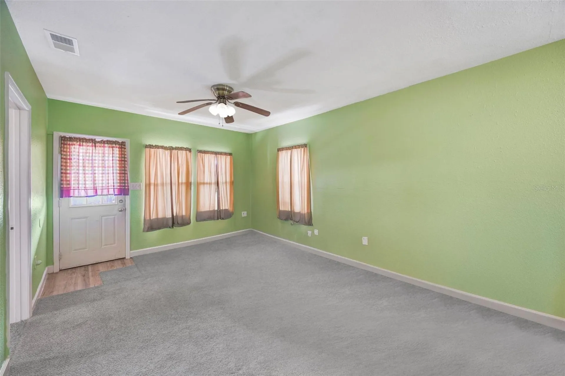 1112 W Madison Street Plant City FL 33563