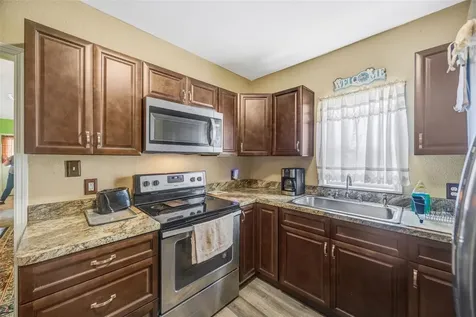 1112 W Madison Street Plant City FL 33563