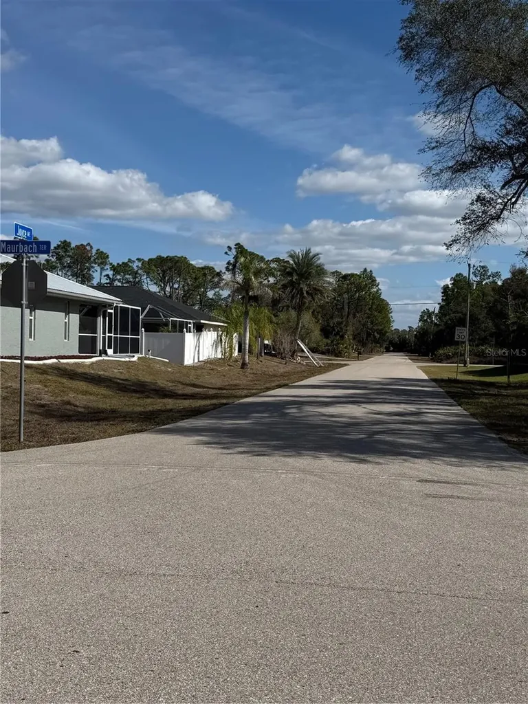 Maukbach Terrace North Port FL 34286