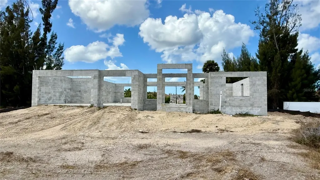 2310 NW 35th Place Cape Coral FL 33993