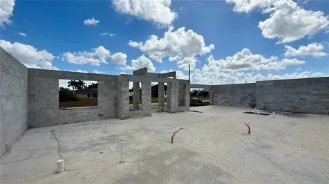 2310 NW 35th Place Cape Coral FL 33993