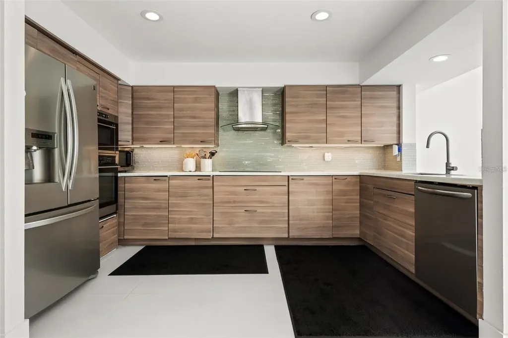 73 Tidy Island Boulevard Bradenton FL 34210