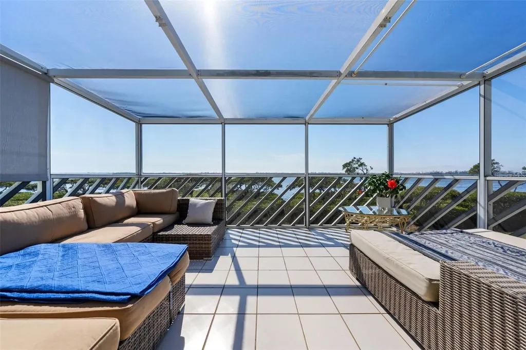 73 Tidy Island Boulevard Bradenton FL 34210