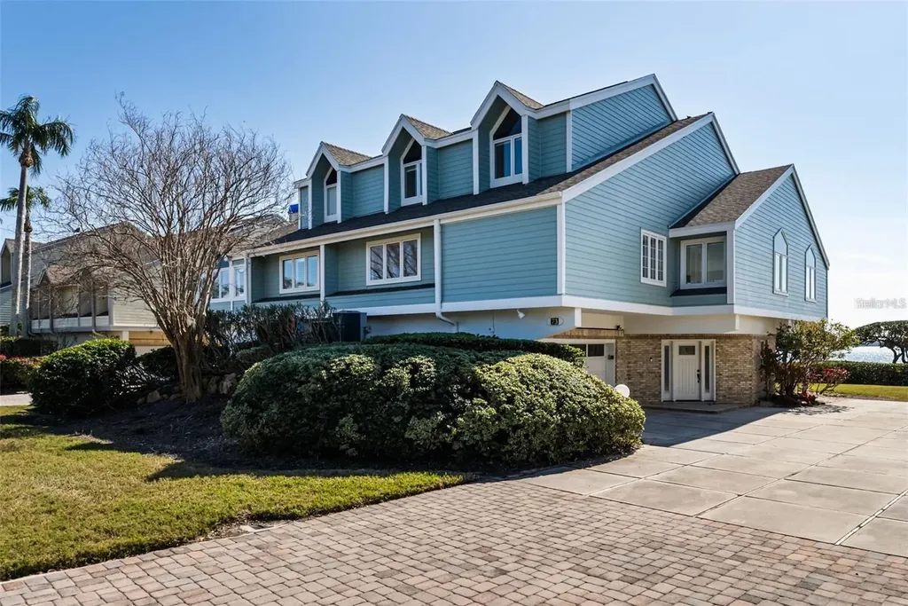 73 Tidy Island Boulevard Bradenton FL 34210