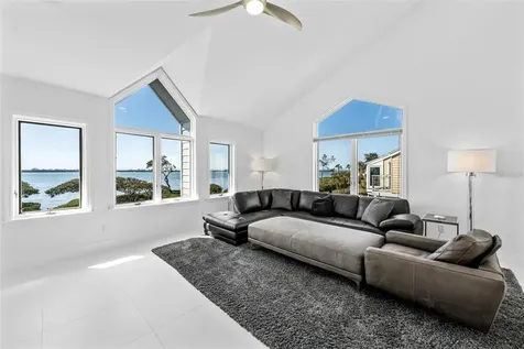 73 Tidy Island Boulevard Bradenton FL 34210