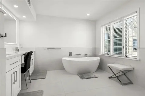 73 Tidy Island Boulevard Bradenton FL 34210