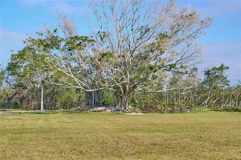 73 Tidy Island Boulevard Bradenton FL 34210