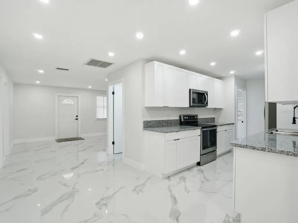 390 Hazel Circle Punta Gorda FL 33982