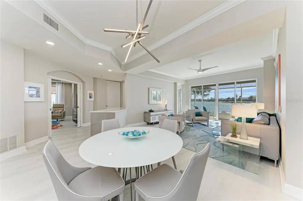 6527 Moorings Point Circle Lakewood Ranch FL 34202