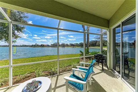 6527 Moorings Point Circle Lakewood Ranch FL 34202