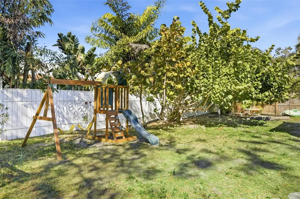 2317 7th Avenue W Bradenton FL 34205