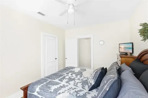 2317 7th Avenue W Bradenton FL 34205