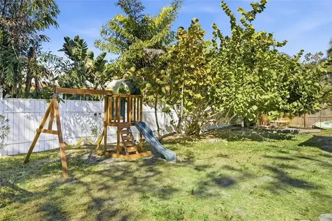 2317 7th Avenue W Bradenton FL 34205