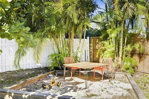 2317 7th Avenue W Bradenton FL 34205