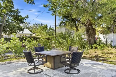 2317 7th Avenue W Bradenton FL 34205