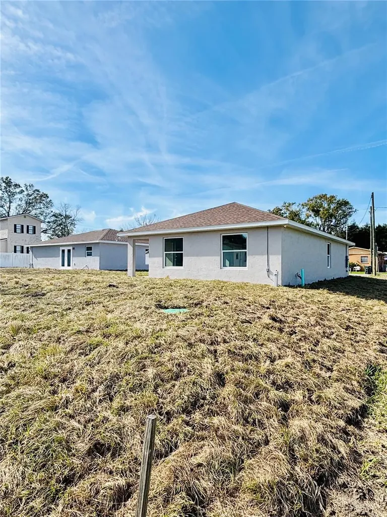 1437 Amos Avenue Lakeland FL 33805