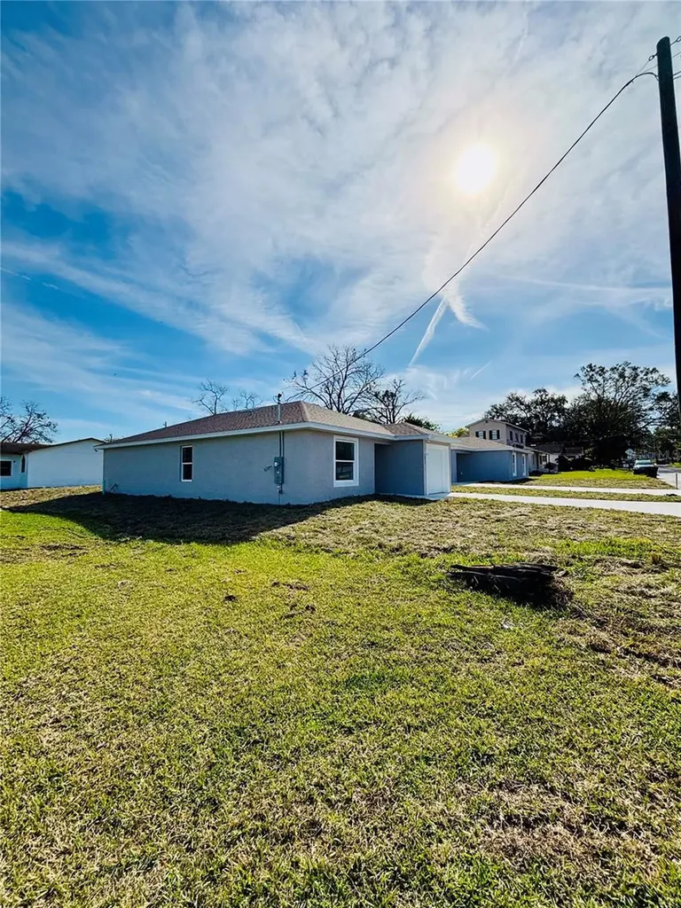 1437 Amos Avenue Lakeland FL 33805