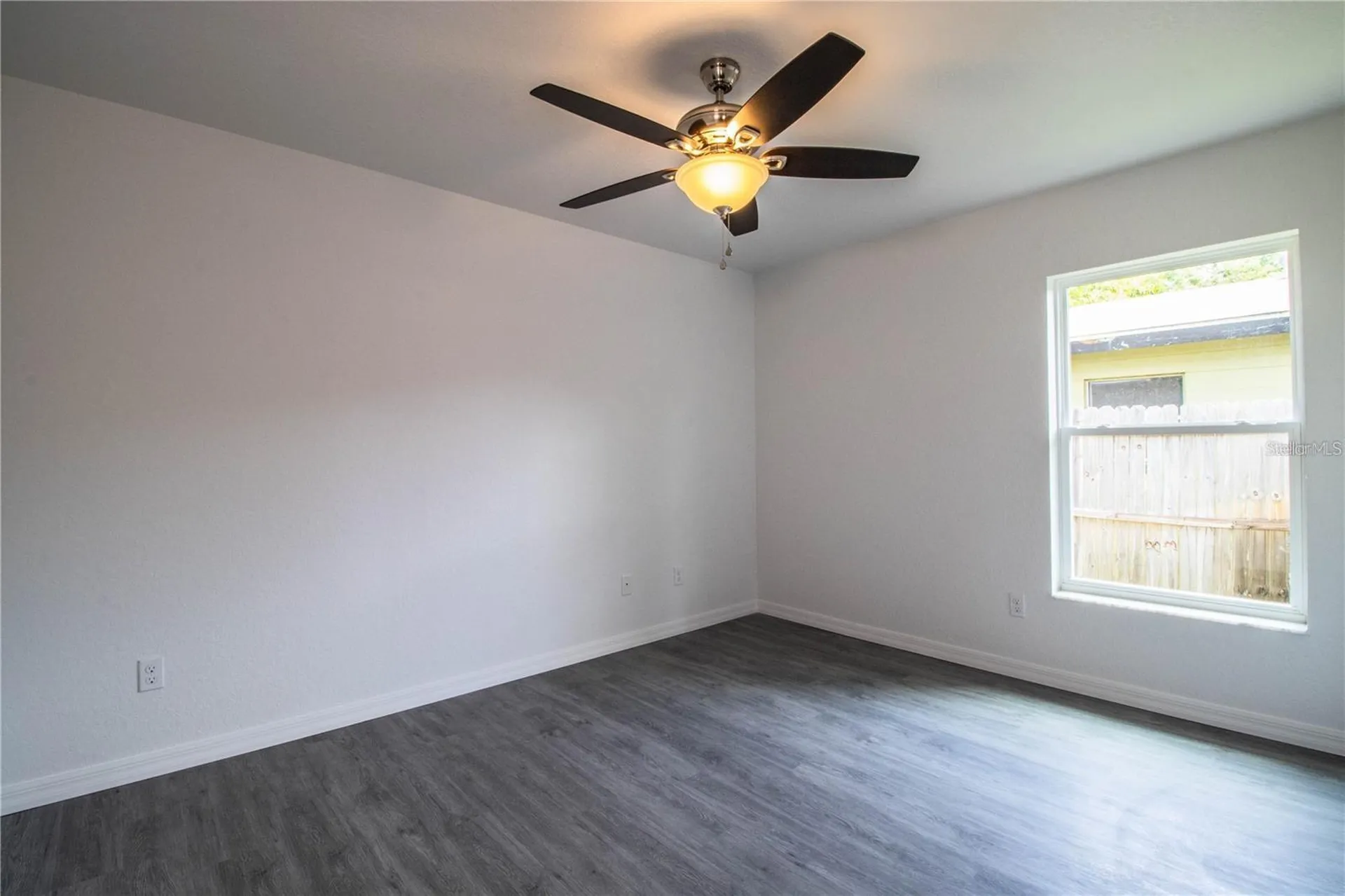 1437 Amos Avenue Lakeland FL 33805