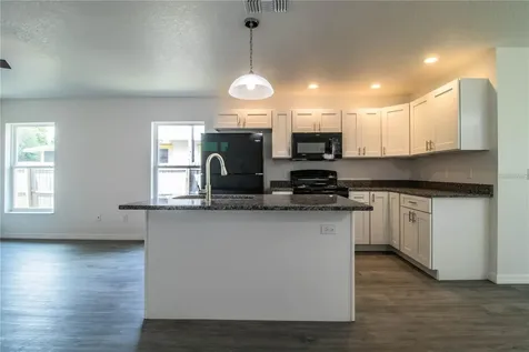 1437 Amos Avenue Lakeland FL 33805