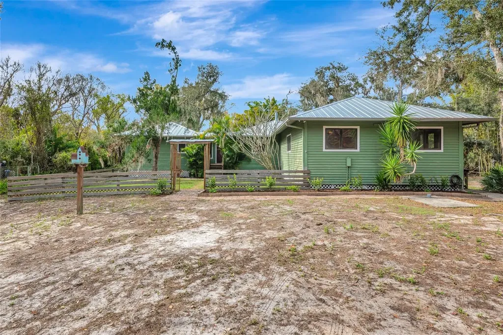 14450 Mossy Oak Lane Myakka City FL 34251