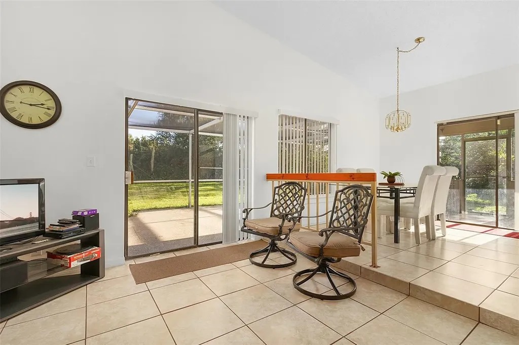 712 E Flag Way Kissimmee FL 34759