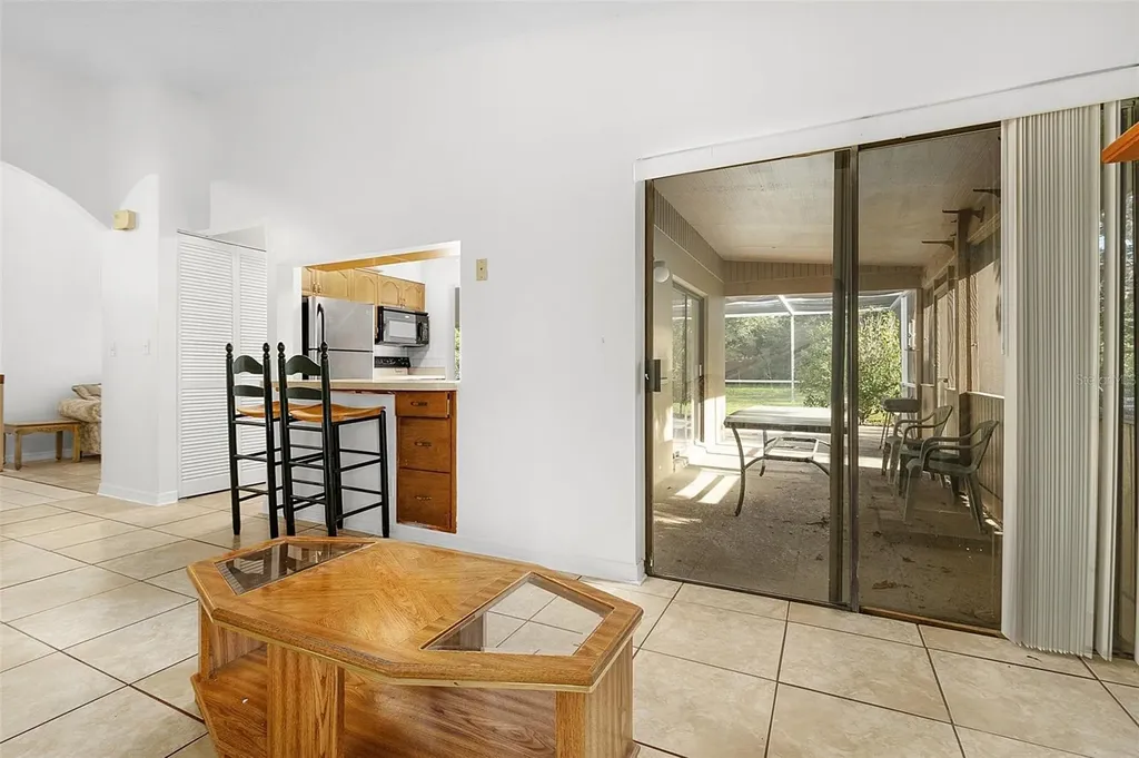 712 E Flag Way Kissimmee FL 34759