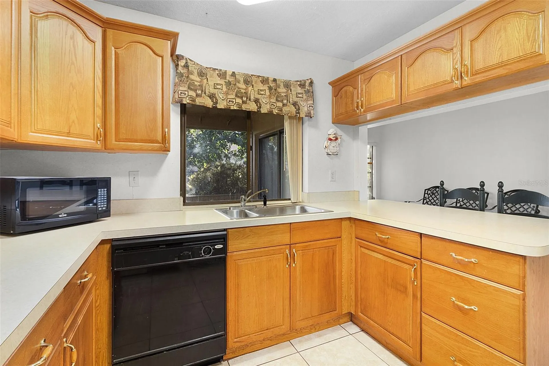 712 E Flag Way Kissimmee FL 34759