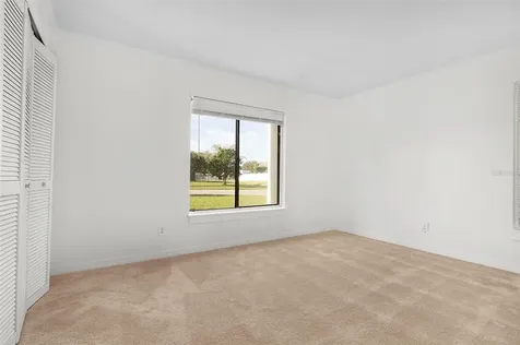 712 E Flag Way Kissimmee FL 34759