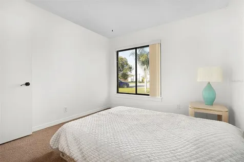 712 E Flag Way Kissimmee FL 34759