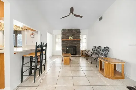 712 E Flag Way Kissimmee FL 34759