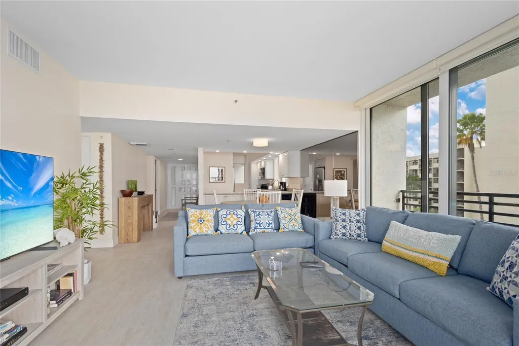 1145 Gulf Of Mexico Drive Longboat Key FL 34228