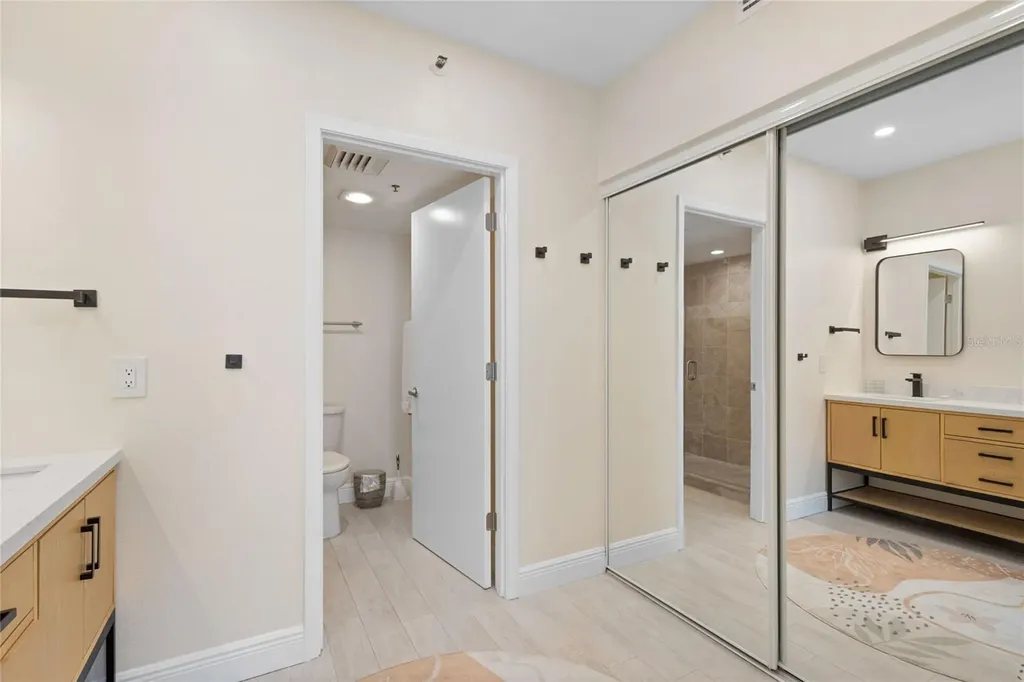 1145 Gulf Of Mexico Drive Longboat Key FL 34228