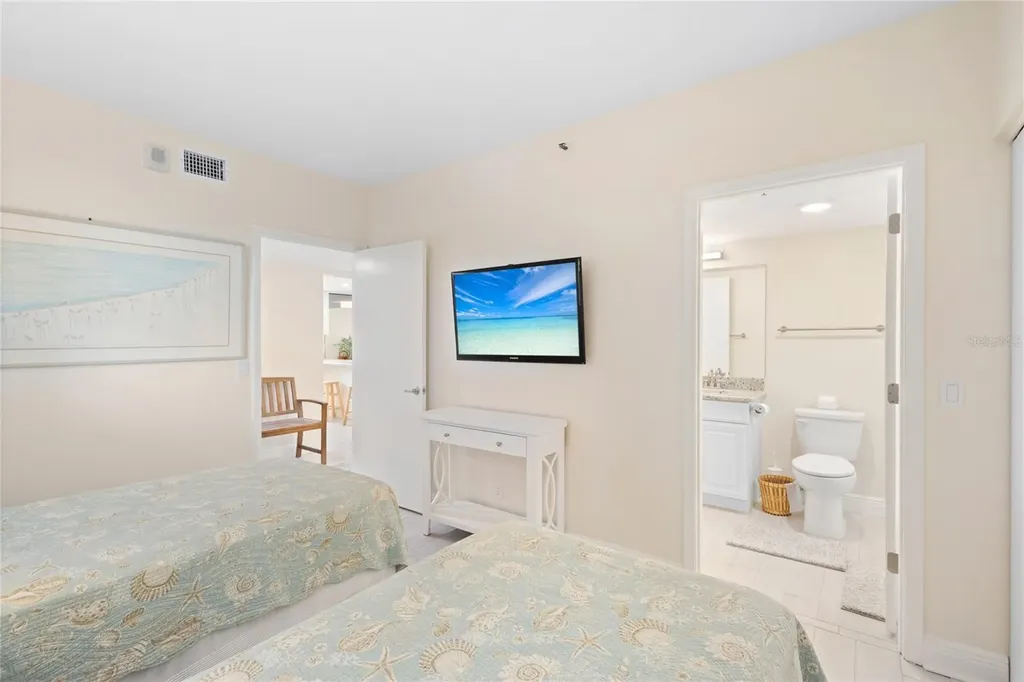1145 Gulf Of Mexico Drive Longboat Key FL 34228