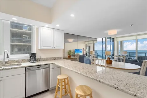 1145 Gulf Of Mexico Drive Longboat Key FL 34228