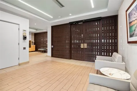 1145 Gulf Of Mexico Drive Longboat Key FL 34228