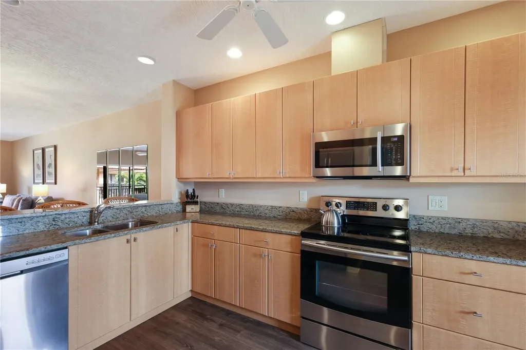 6006 Gulf Drive Holmes Beach FL 34217