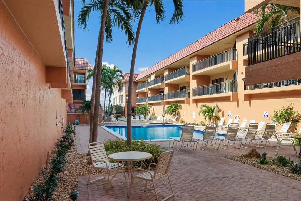 6006 Gulf Drive Holmes Beach FL 34217