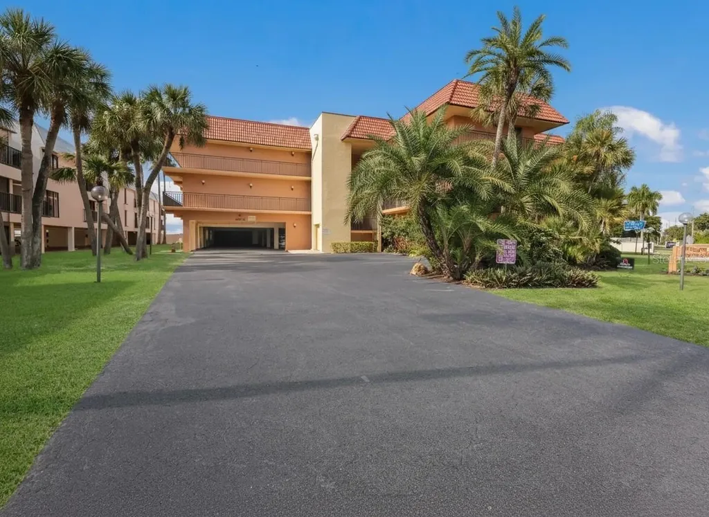 6006 Gulf Drive Holmes Beach FL 34217