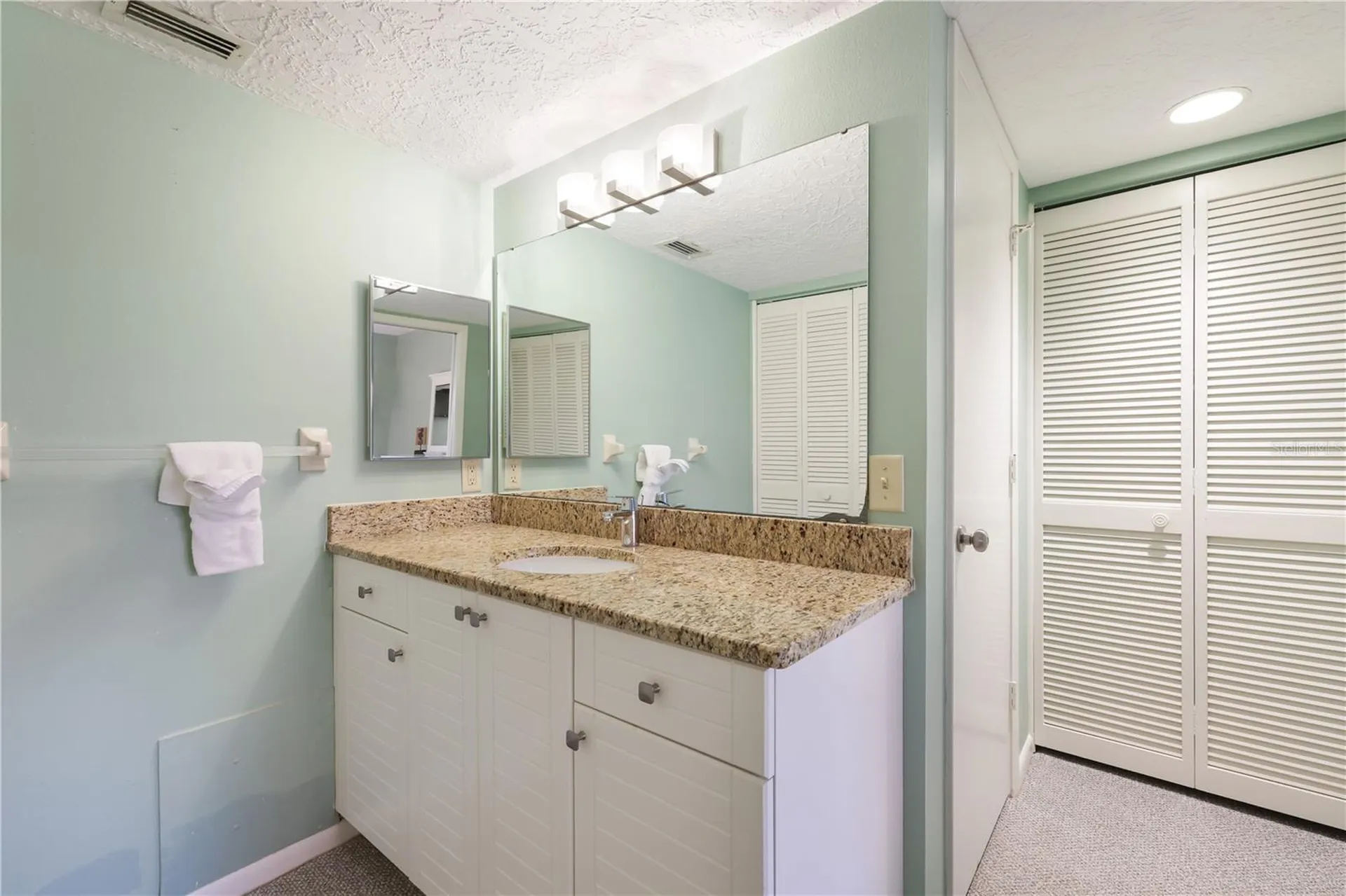 6006 Gulf Drive Holmes Beach FL 34217