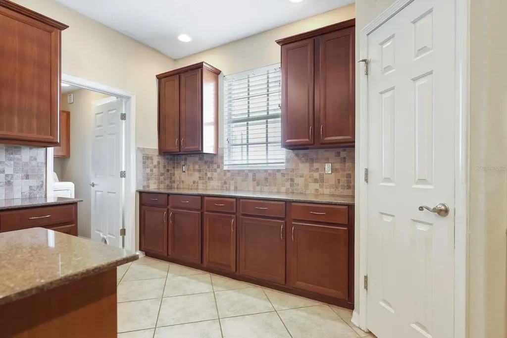 5922 Palmettoside Street Lithia FL 33547