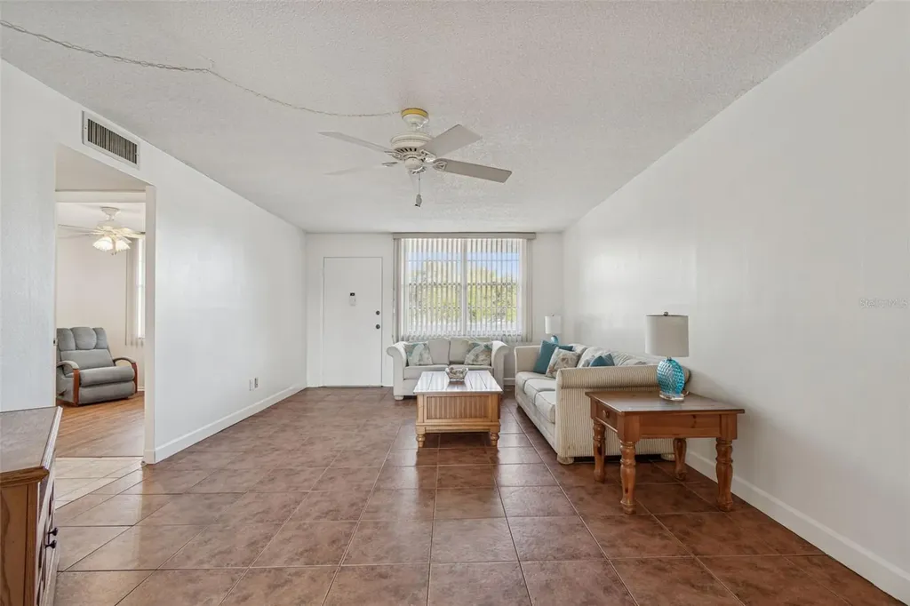 4885 1st Street NE St Petersburg FL 33703