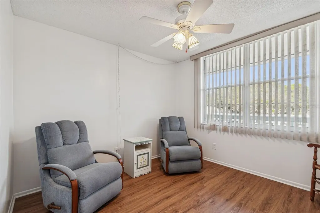 4885 1st Street NE St Petersburg FL 33703