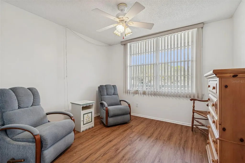4885 1st Street NE St Petersburg FL 33703