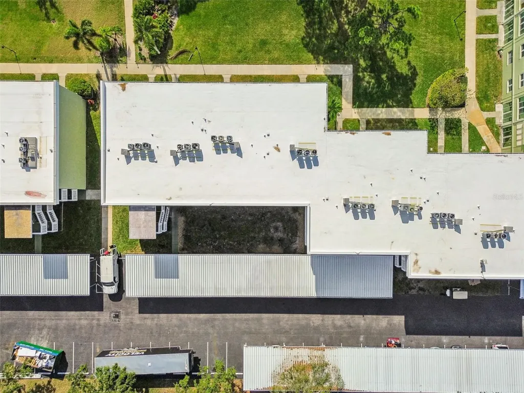 4885 1st Street NE St Petersburg FL 33703