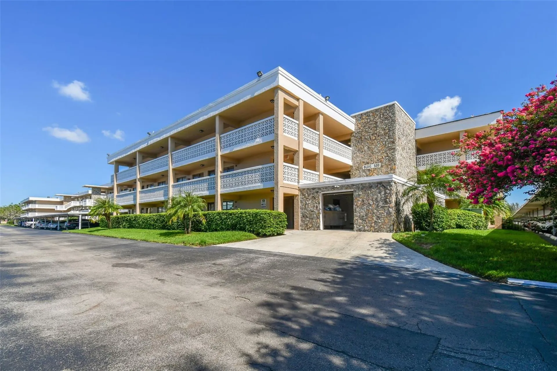 4885 1st Street NE St Petersburg FL 33703