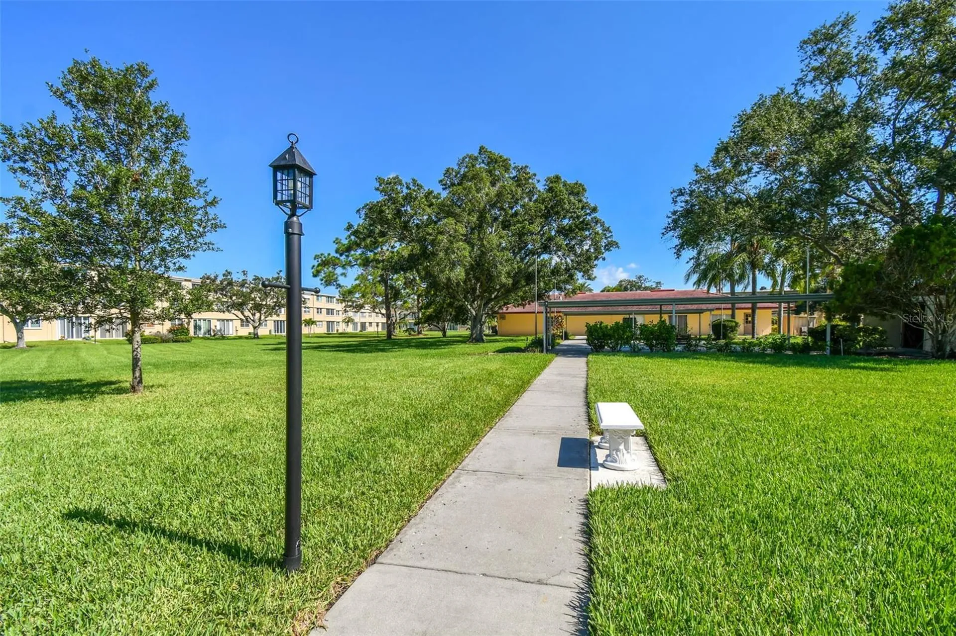 4885 1st Street NE St Petersburg FL 33703