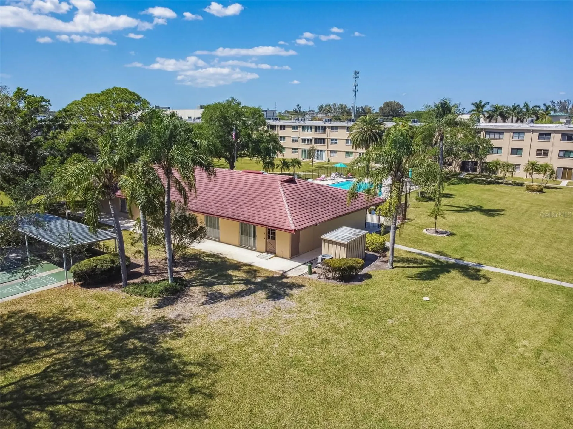 4885 1st Street NE St Petersburg FL 33703