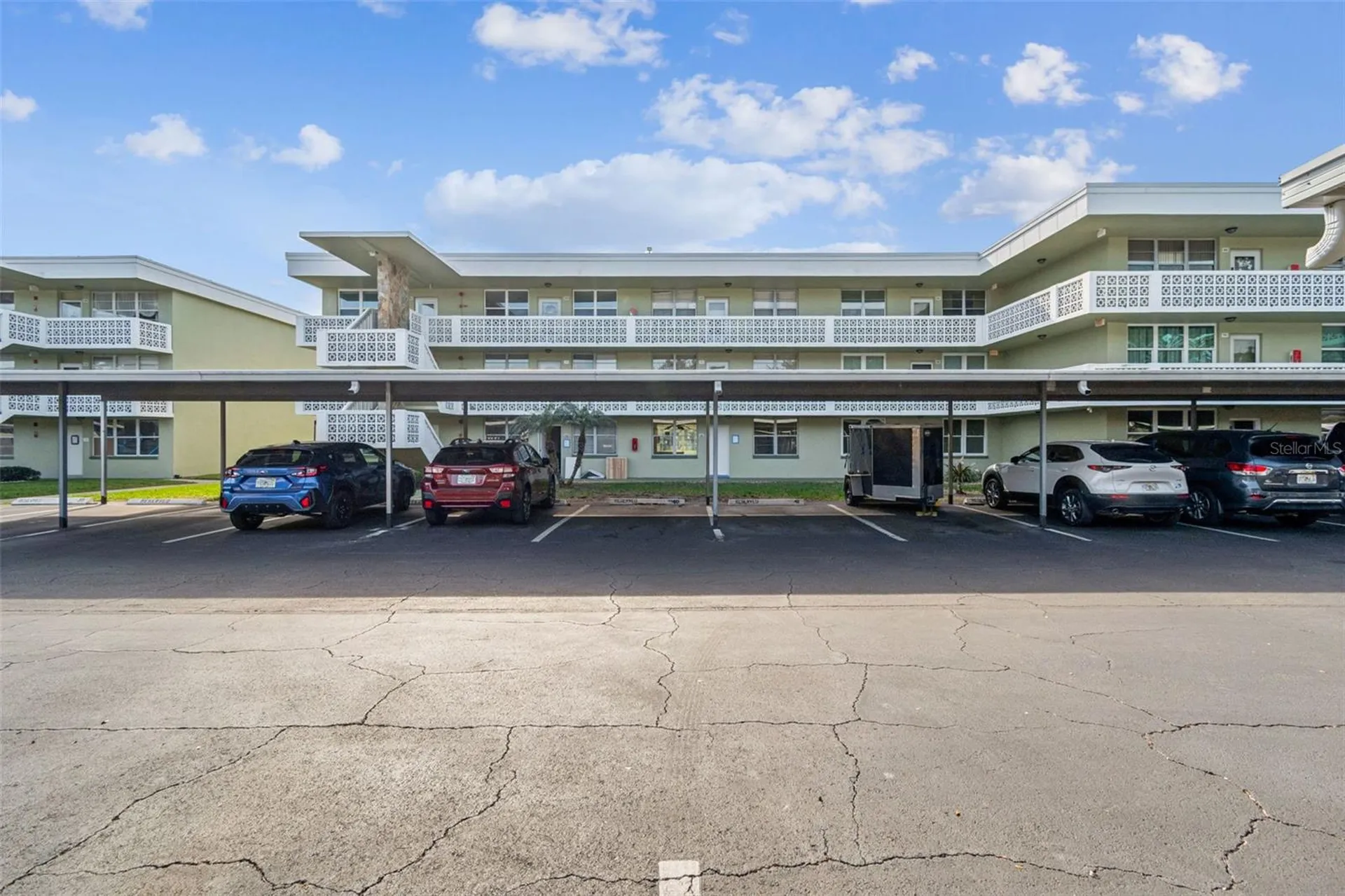 4885 1st Street NE St Petersburg FL 33703